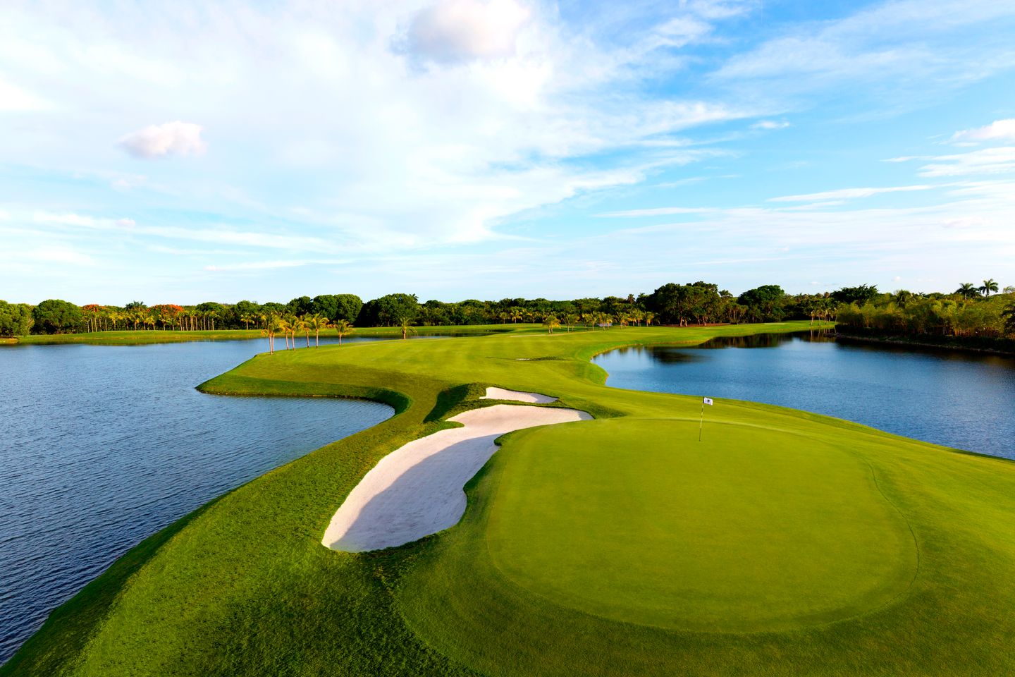 Trump National Doral – Golden Palm