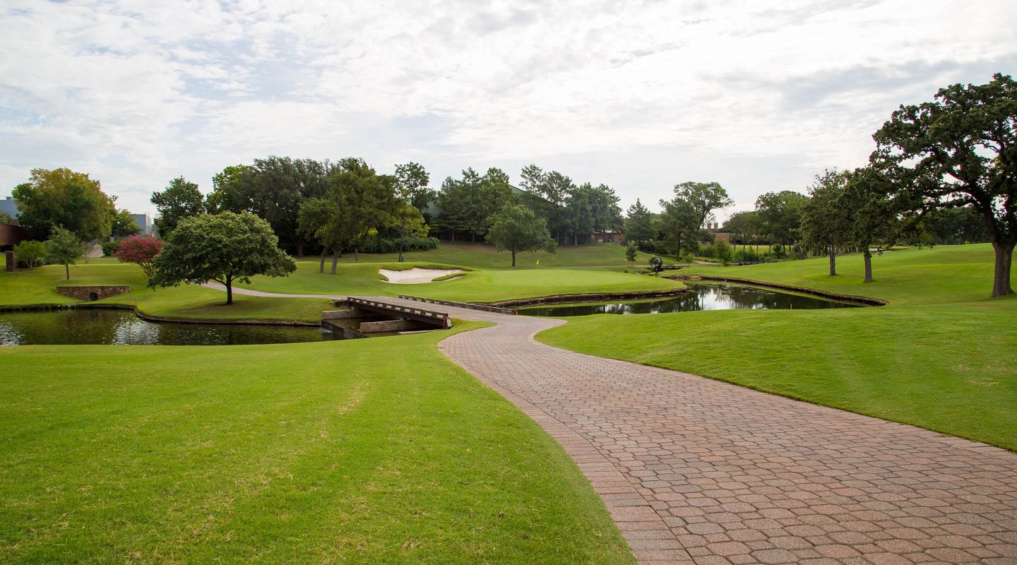 Lakewood Country Club golf course landscape view