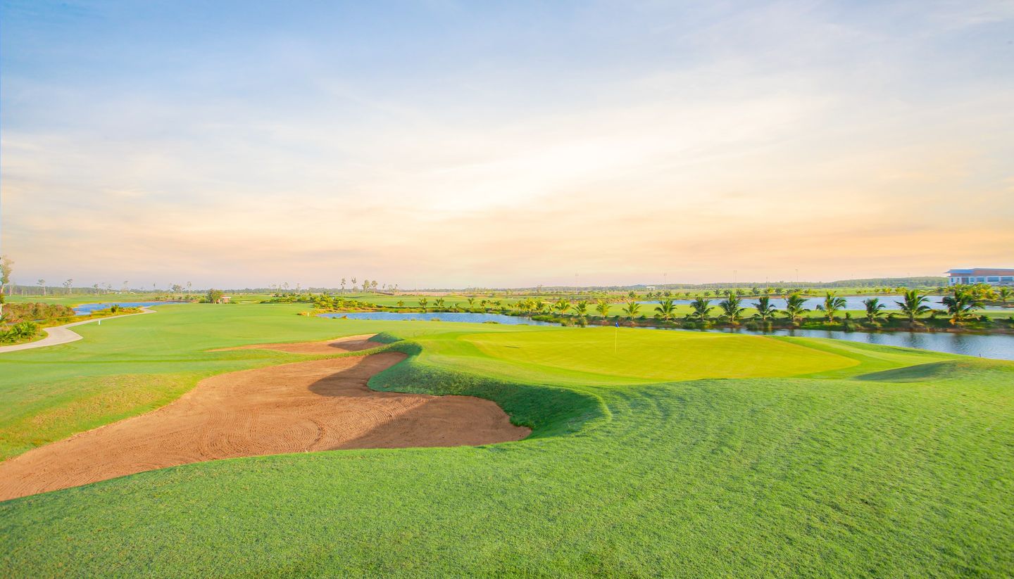 Royal Long An Golf & Villas